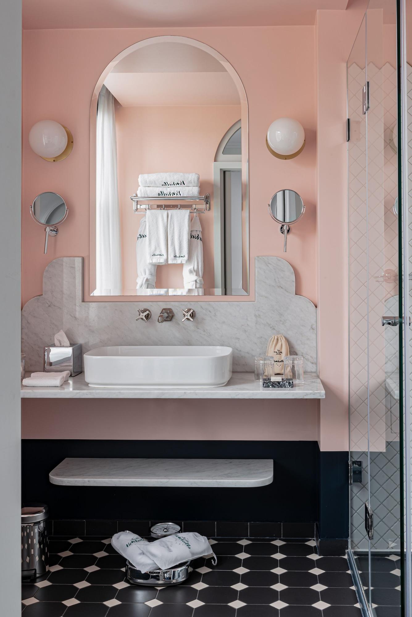 Henrietta Experimental Hotel London Bagian luar foto